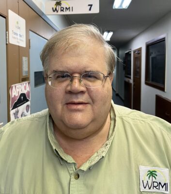 Jeff-White-head-shot-Oct-2022-1-353x400-1