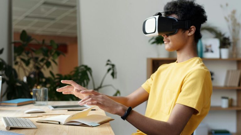 VR
