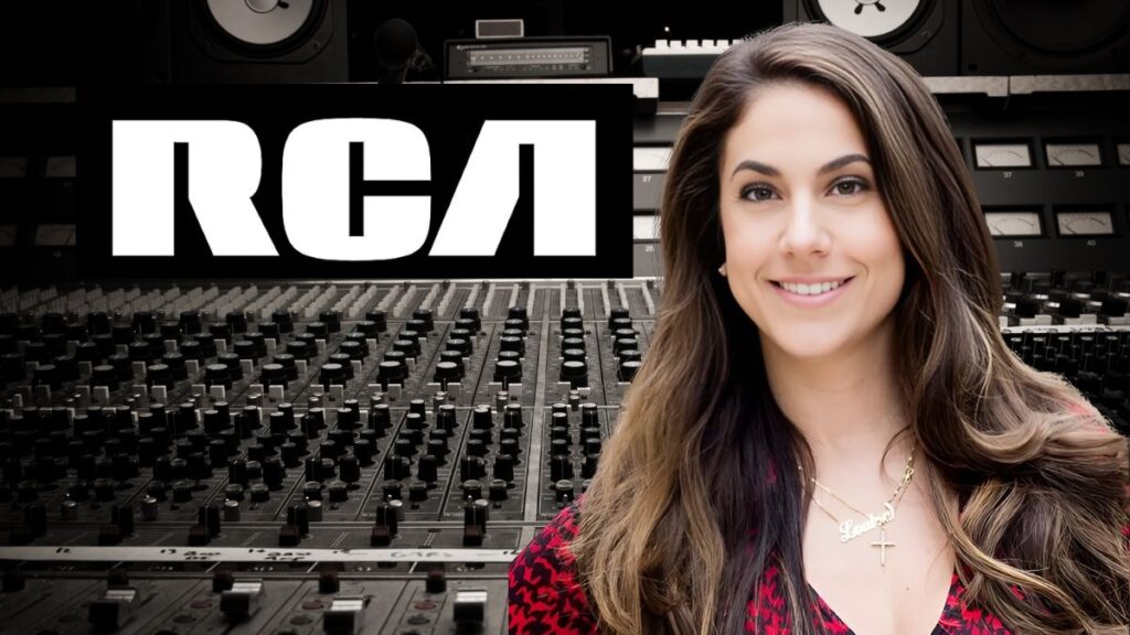 Lori-Giamela-Out-At-RCA